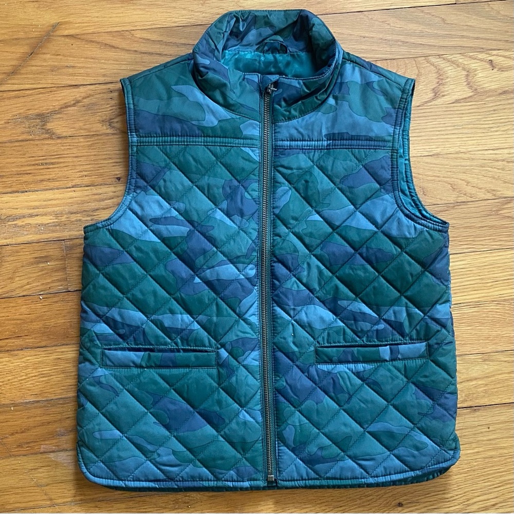Crewcuts Quilted Camo Walkers Vest. Size 6-7